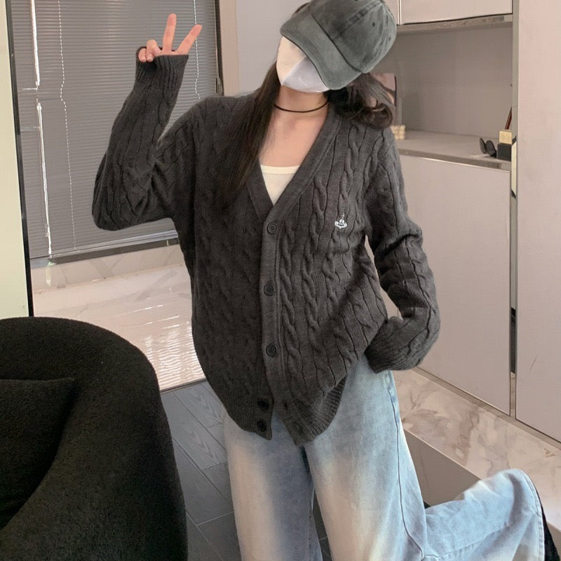 ADER EOFFOR Gray V-Neck Button-Up Knit Cardigan