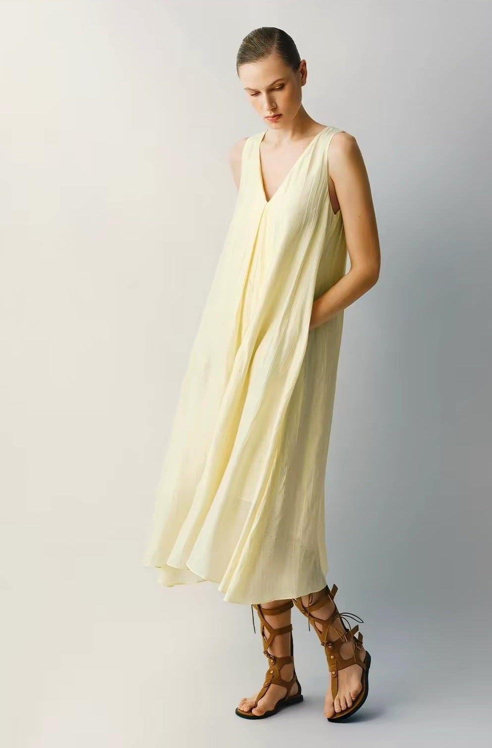Elara V-Neck Midi Dress Cream