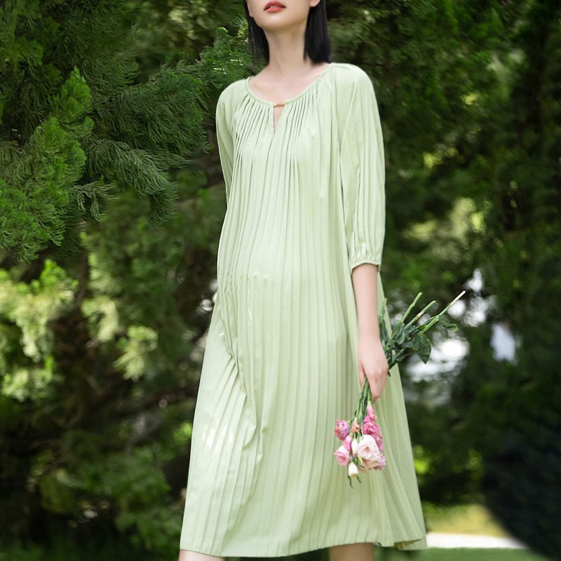 Loose Fit Pleated Midi Dress