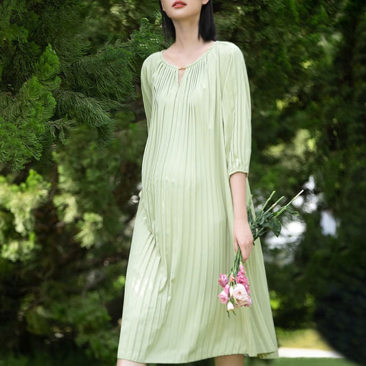 Loose Fit Pleated Midi Dress