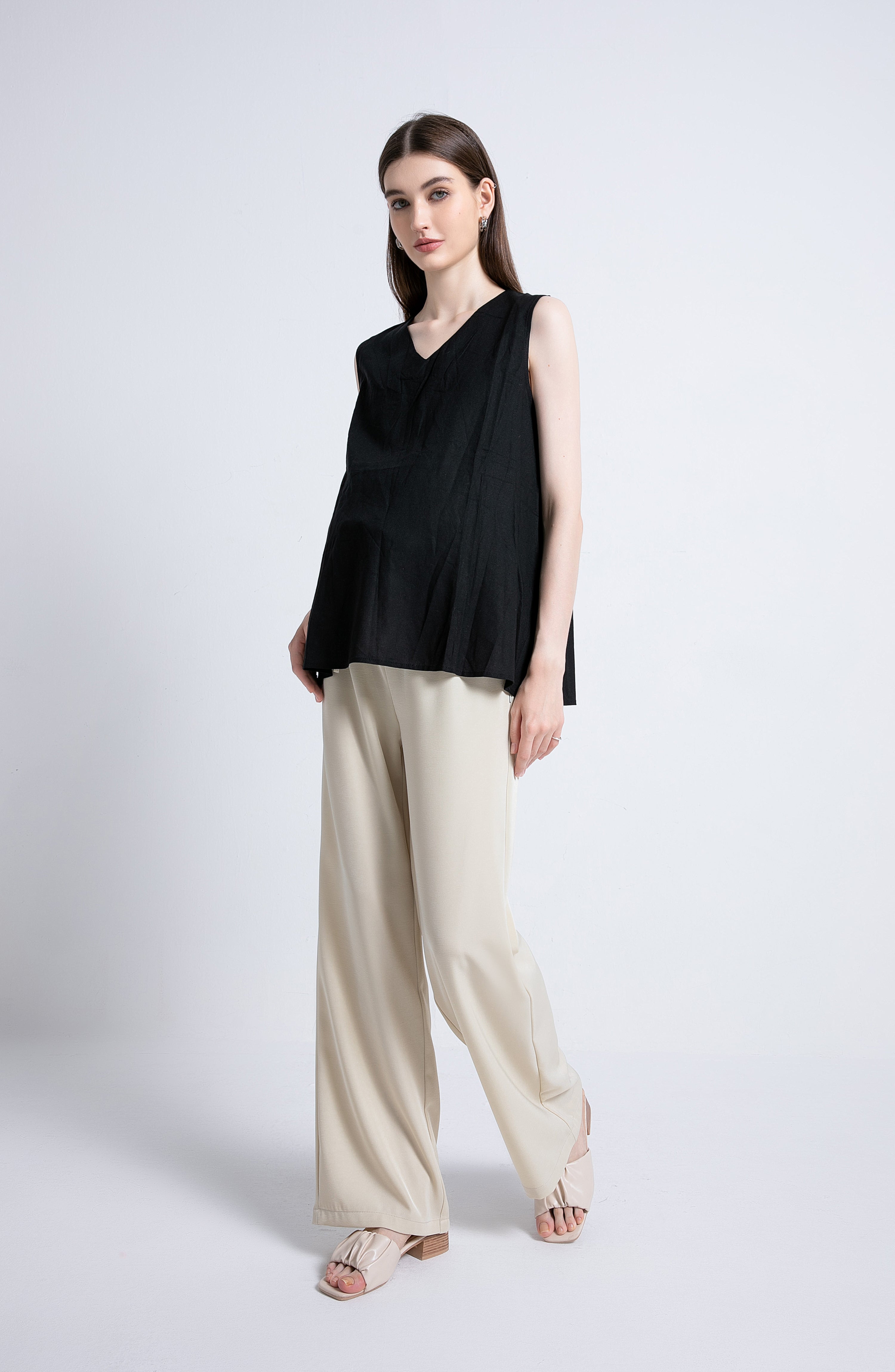 Elegant Black Sleeveless Blouse