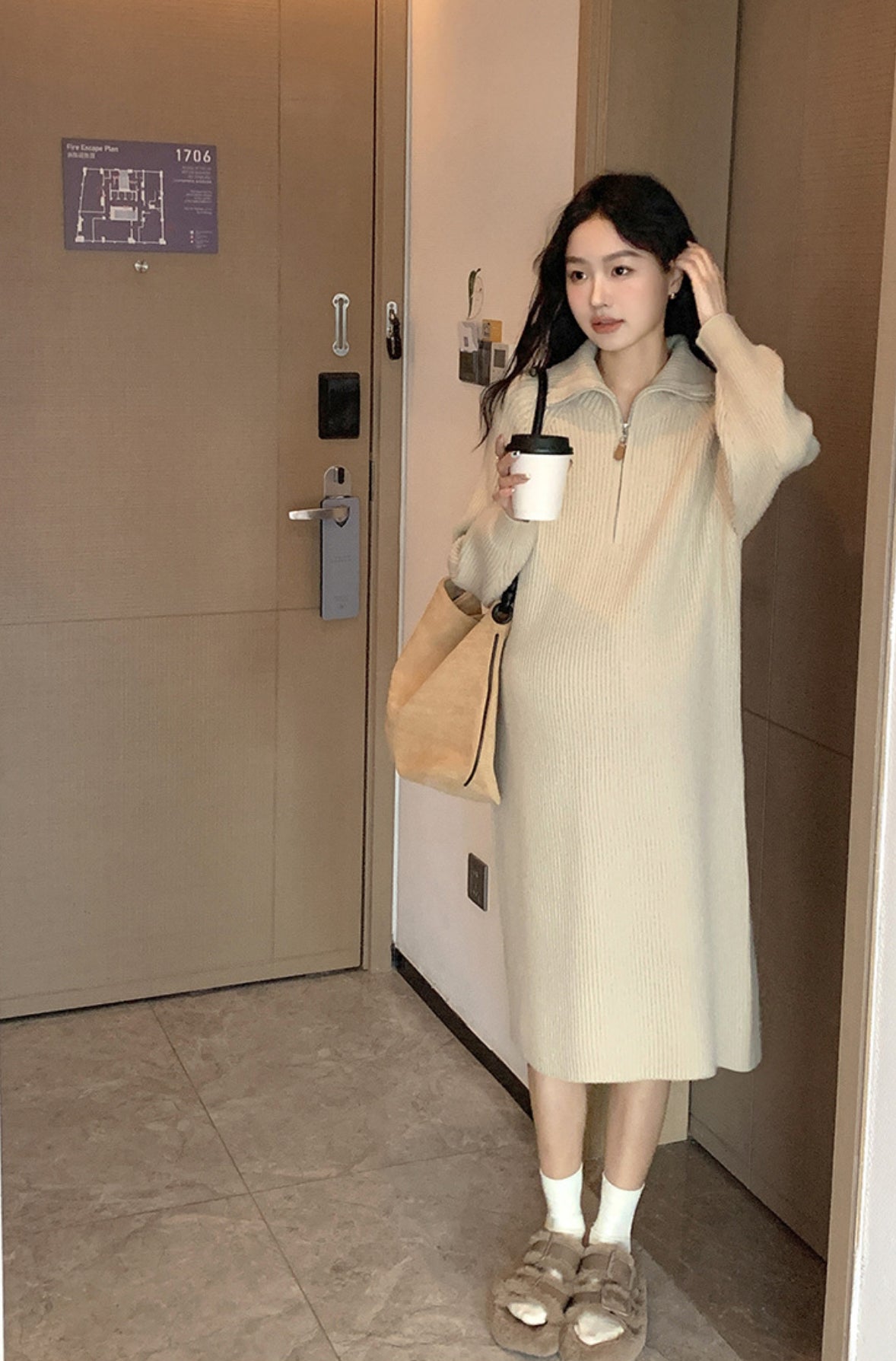 Cozy Loose-Fit Maternity Knit Dress Beige